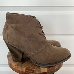 MIA Women's Shawna Lace-Up Ankle Bootie 8.5 Brown 2026-3a5